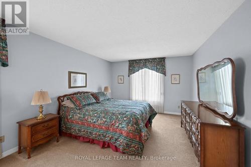 Primary room - 28 Parmalea Crescent, Ottawa, ON - Indoor Photo Showing Bedroom