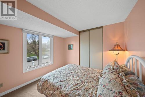 Bedroom #4 - 28 Parmalea Crescent, Ottawa, ON - Indoor Photo Showing Bedroom