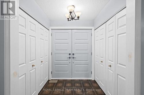 28 Parmalea Crescent, Ottawa, ON - Indoor Photo Showing Other Room