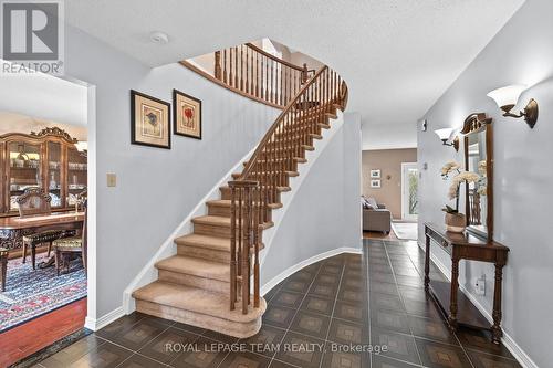 28 Parmalea Crescent, Ottawa, ON - Indoor Photo Showing Other Room