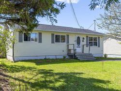 106 Oceanlea Drive  Eastern Passage, NS B3G 1G4