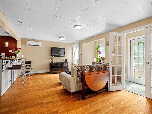 6477 Roslyn Road, Halifax, NS 