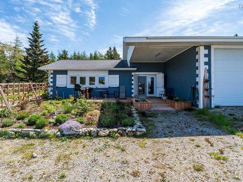 2292 Highway 3, Pubnico, NS 