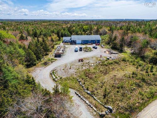 2292 Highway 3, Pubnico, NS 