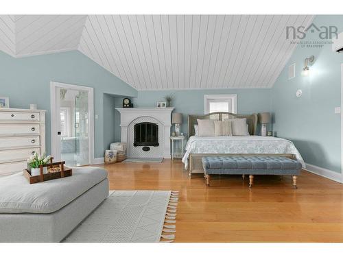 6010 Highway 332, Middle Lahave, NS 