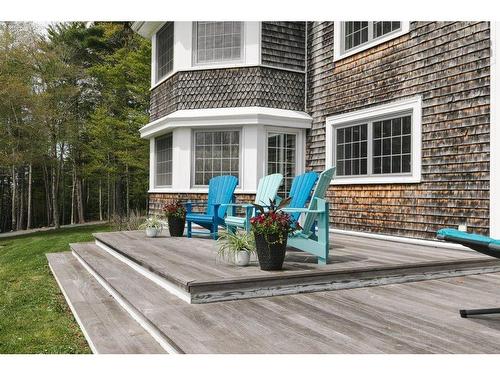 6010 Highway 332, Middle Lahave, NS 