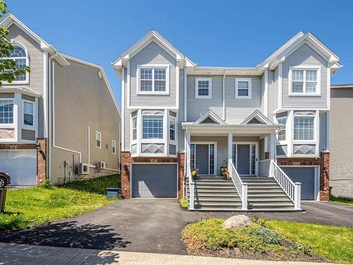 17 Outrigger Crescent  Halifax, NS B3M 4V9