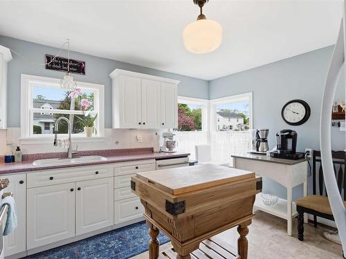 10 Connaught Ave Avenue, Middleton, NS 