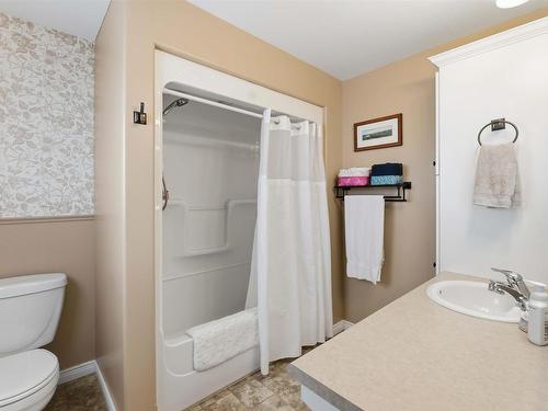 10 Connaught Ave Avenue, Middleton, NS 