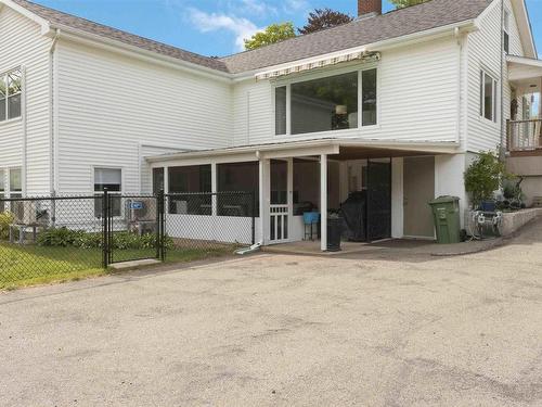 10 Connaught Ave Avenue, Middleton, NS 