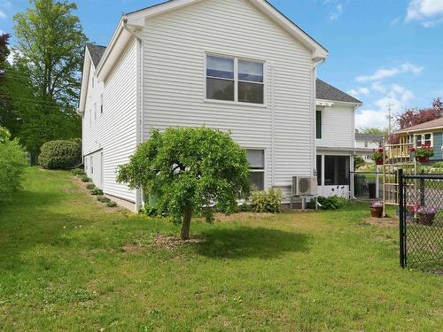 10 Connaught Ave Avenue, Middleton, NS 