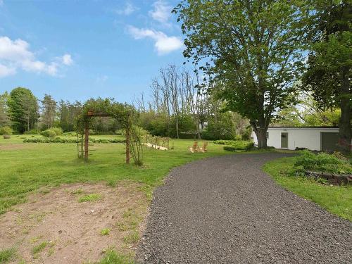 10 Connaught Ave Avenue, Middleton, NS 
