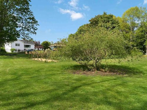 10 Connaught Ave Avenue, Middleton, NS 