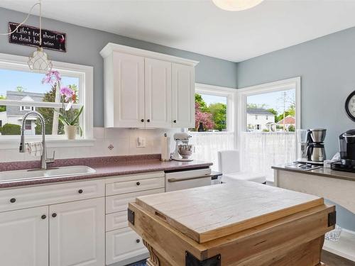 10 Connaught Ave Avenue, Middleton, NS 