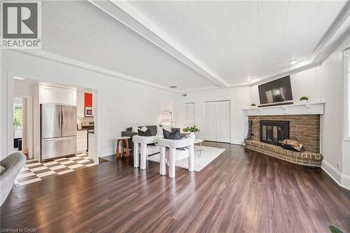 186 Forsyth Drive, Waterloo, ON - Indoor Photo Showing Living Room With Fireplace