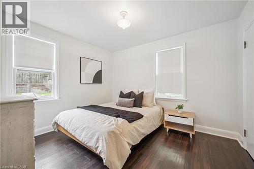186 Forsyth Drive, Waterloo, ON - Indoor Photo Showing Bedroom