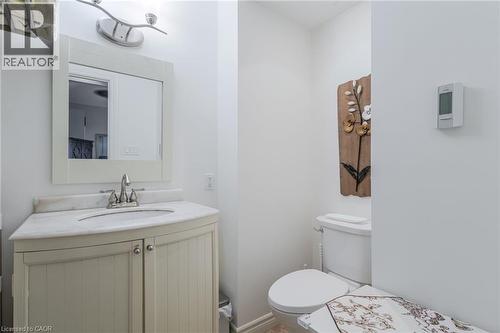 957 Beach Boulevard, Hamilton, ON - Indoor Photo Showing Bathroom