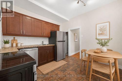 212 Arlington Avenue, Ottawa, ON - Indoor