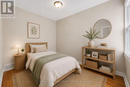 212 Arlington Avenue, Ottawa, ON - Indoor Photo Showing Bedroom