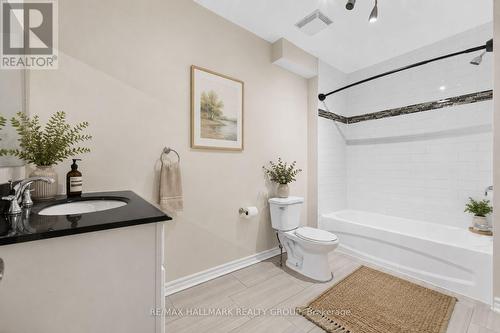 212 Arlington Avenue, Ottawa, ON - Indoor Photo Showing Bathroom
