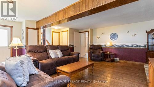 4 Conifer Crescent, London South (South B), ON - Indoor Photo Showing Living Room