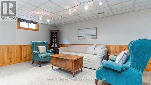 4 Conifer Crescent, London South (South B), ON - Indoor
