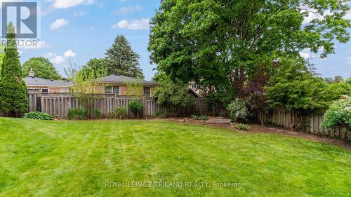 4 Conifer Crescent, London South (South B), ON - Outdoor