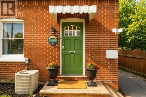 1790 King Street E, Cambridge, ON - Outdoor With Exterior
