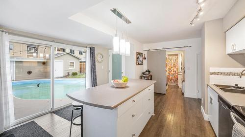 600 Braid Street, Penticton, BC - Indoor Photo Showing Kitchen