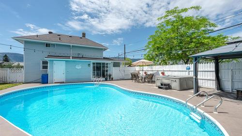 600 Braid Street, Penticton, BC - Outdoor With In Ground Pool