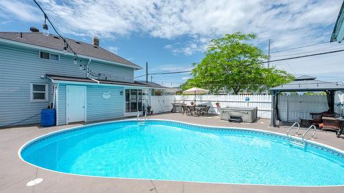 600 Braid Street, Penticton, BC - Outdoor With In Ground Pool