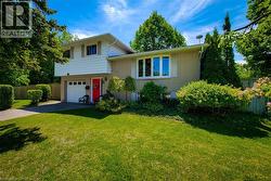 1 GREENWOOD Avenue  Cambridge, ON N1R 2Y2