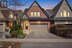 3113 OWLS FOOT DRIVE  Mississauga, ON L5M 6T8