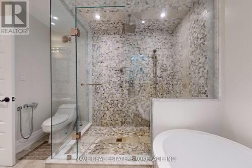 63 Elderberry Trail, Aurora, ON - Indoor Photo Showing Bathroom