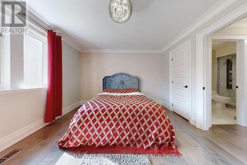 63 Elderberry Trail, Aurora, ON - Indoor Photo Showing Bedroom