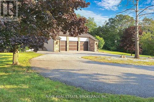63 Elderberry Trail, Aurora, ON - Outdoor