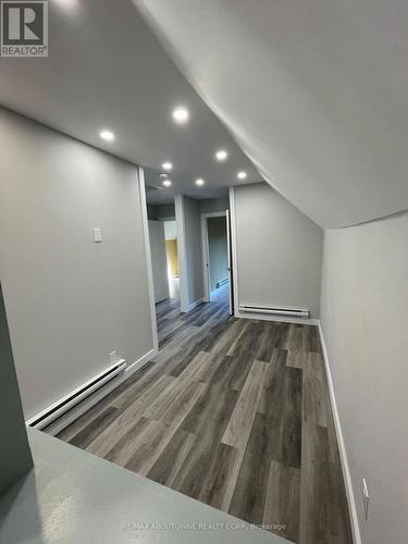 759 Barton Street E, Hamilton, ON - Indoor Photo Showing Other Room