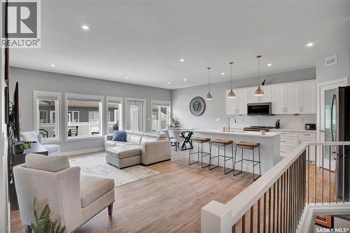2 437 Palmer Crescent, Warman, SK - Indoor