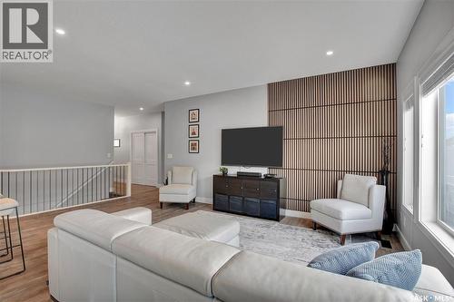 2 437 Palmer Crescent, Warman, SK - Indoor Photo Showing Living Room