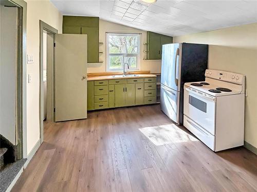 173 Chambers Avenue W, Elgin, MB 