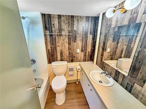 173 Chambers Avenue W, Elgin, MB 