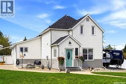 807 Woodward AVENUE Indian Head, SK S0G 2K0