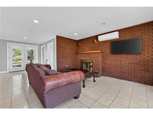 49 Mcintosh St, Miramichi, NB 