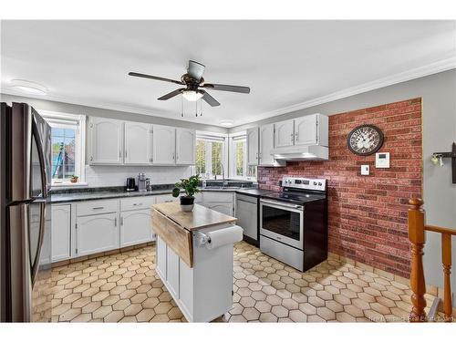 49 Mcintosh St, Miramichi, NB 
