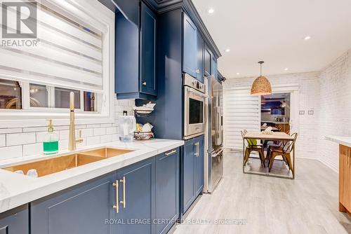 2 Studebaker Trail, Brampton, ON - Indoor Photo Showing Kitchen
