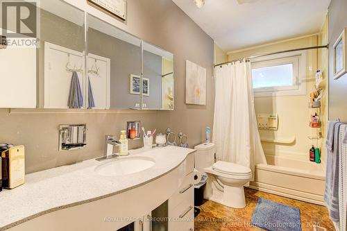1583 Otterby Road, Mississauga, ON - Indoor Photo Showing Bathroom