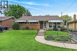 88 WEST 33RD Street  Hamilton, ON L9C 5J1