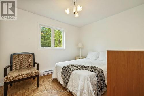 22 Silver Birch Circle, Mckellar, ON - Indoor Photo Showing Bedroom