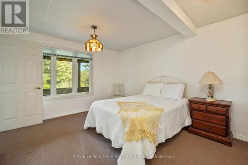 22 Silver Birch Circle, Mckellar, ON - Indoor Photo Showing Bedroom