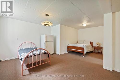 22 Silver Birch Circle, Mckellar, ON - Indoor Photo Showing Bedroom